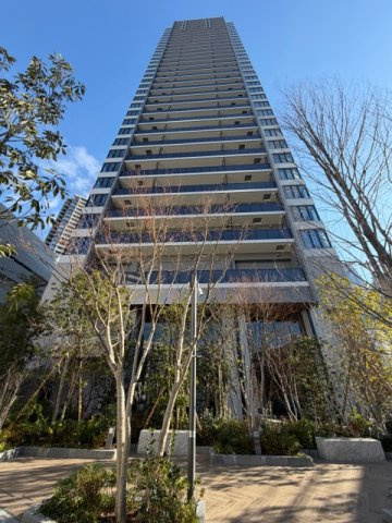 【外観】 | ザ・パークハウス大阪梅田タワー | AI搭載の快適タワーパーキング♪自宅でアプリによる出庫予約が可能♪AIが毎日同じ時間に使う車を記憶し、待ち時間を短縮!