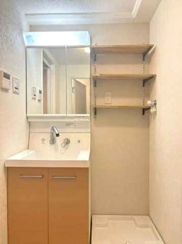 河原町分譲共同ビル14号棟の洗面所