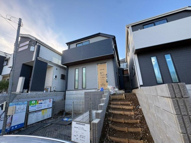 横浜市南区永田台 新築戸建て【仲介手数料無料】