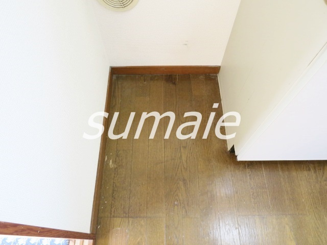 第１０オカダビルのキッチン|キッチン横スペースあり☆