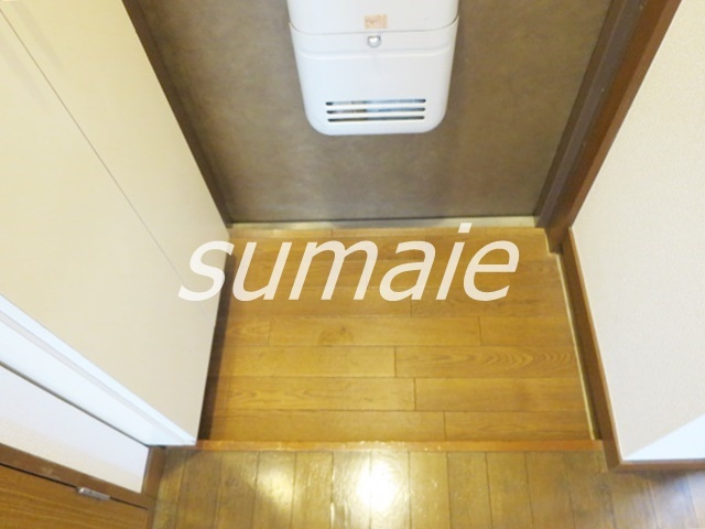 第１０オカダビルの玄関|玄関でございます☆