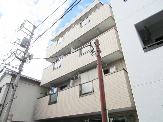 第１０オカダビルの外観|静かな立地にある物件です！