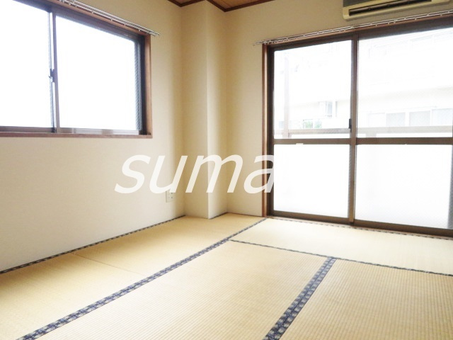 第１０オカダビルの和室|和室は明るい2面採光☆