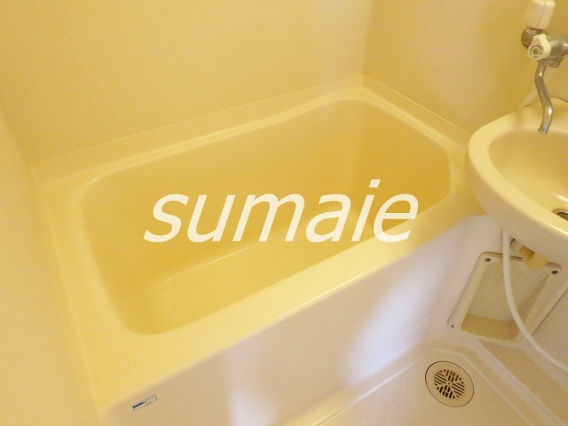 第１０オカダビルの浴室|浴槽です☆