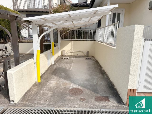 神戸市須磨区南落合　中古一戸建ての駐車場|駐車スペース！散水栓があるので、こまめに愛車を洗えます！