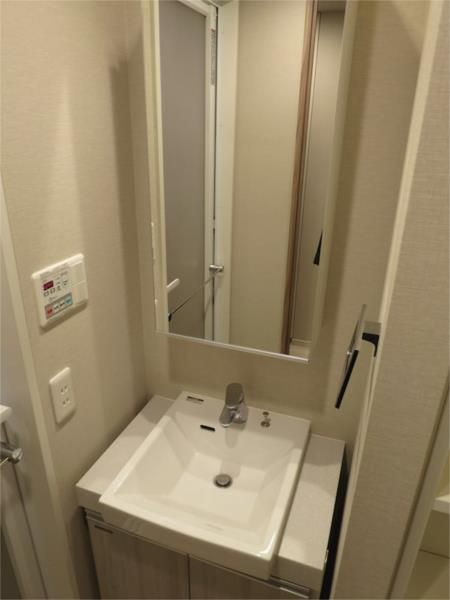 HY's reveの洗面所