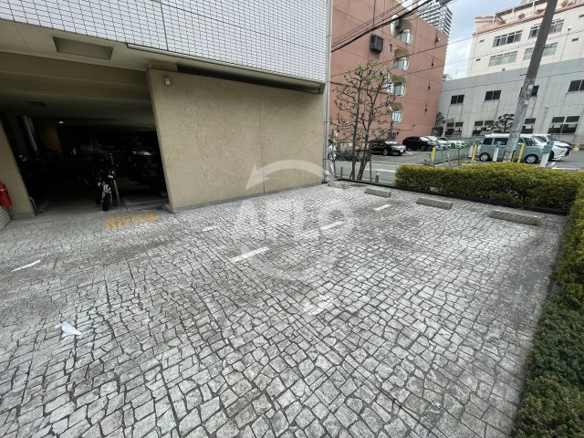 アーデンタワー北堀江　堀江小学校区の駐車場|アーデンタワー北堀江　駐車場