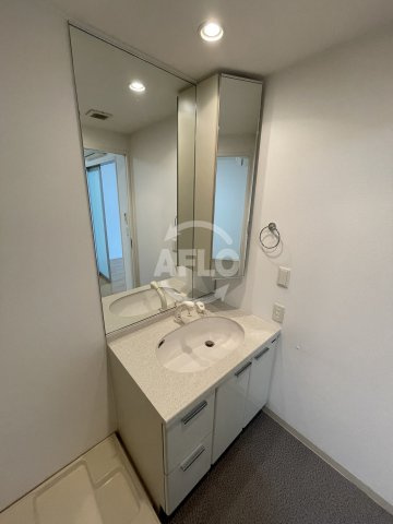 アーデンタワー北堀江　堀江小学校区の独立洗面台|アーデンタワー北堀江　独立洗面化粧台