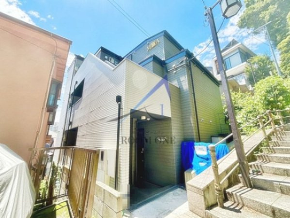 モダンアパートメント高田馬場