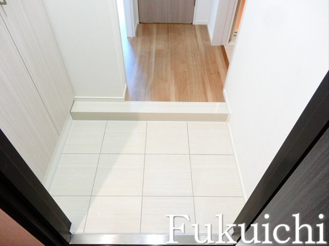 エディアン目黒本町の玄関