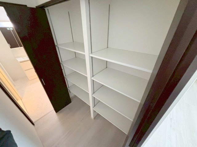 リバーサイドニシムラの収納