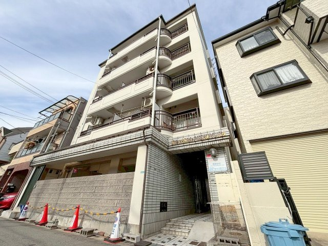 リバーサイドニシムラの外観