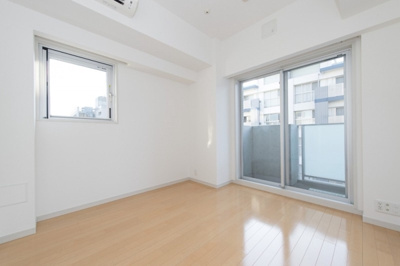 【居間・リビング】 | 新品家具付きマンション新宿10(KaGood東京)