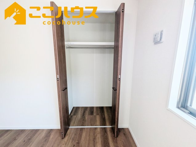 南城市玉城玉城　新築戸建て　全3棟　B号棟の収納|洋服が多い方でも安心の収納力