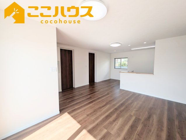 南城市玉城玉城　新築戸建て　全3棟　B号棟の居間・リビング|LDK19帖