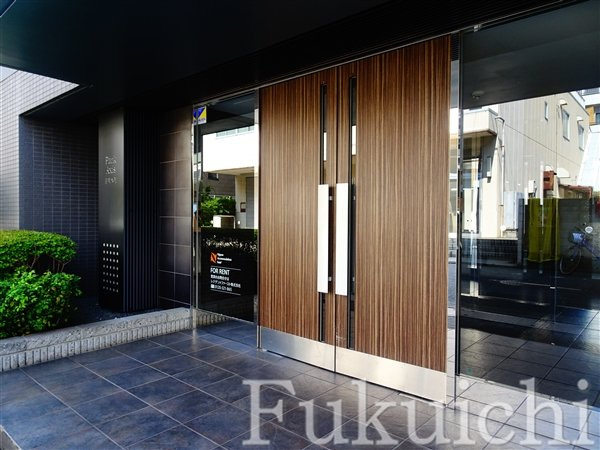 パークアクシス目黒本町のエントランス