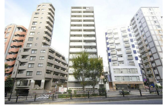 ルクレ西新宿の外観