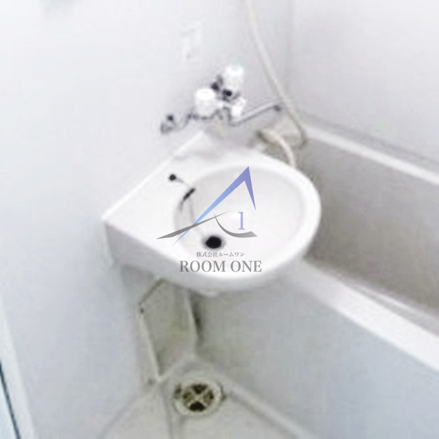 ドルチェ荻窪・壱番館の洗面所|洗面台です。