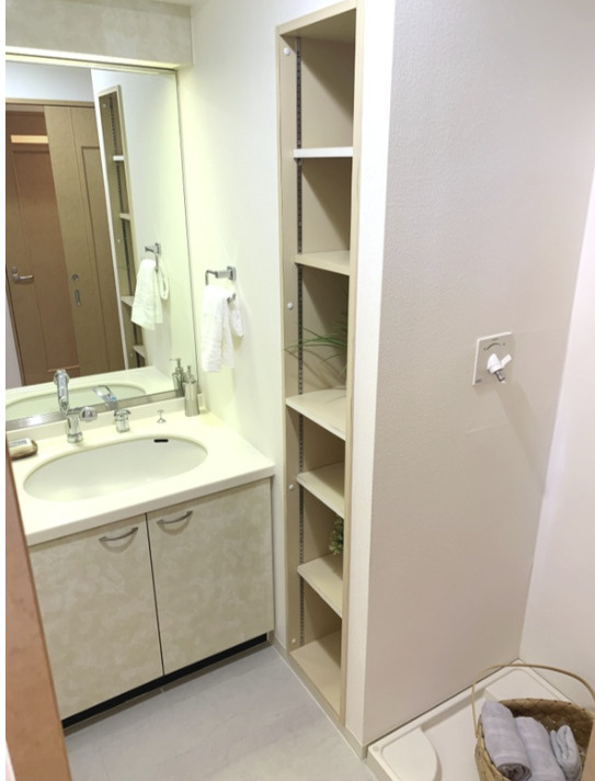 ドゥーエ幡ヶ谷の洗面所