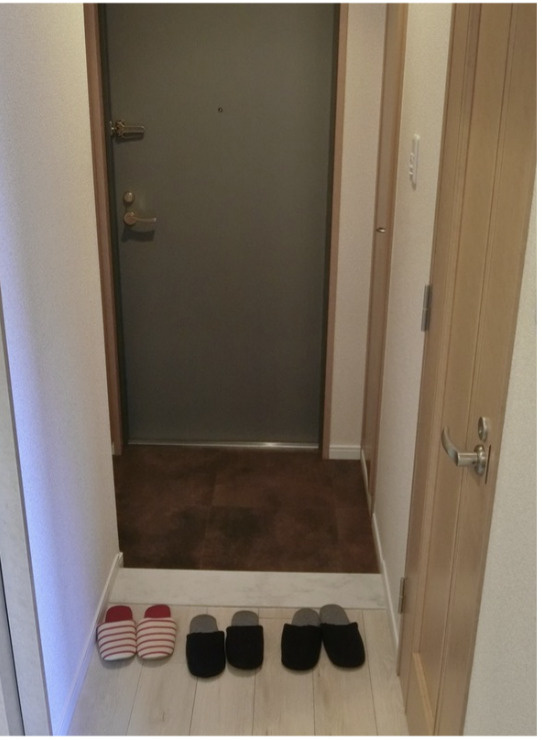 ドゥーエ幡ヶ谷の玄関