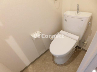 【トイレ】 | ステラハウス勾当台公園 | 温水洗浄便座付きのトイレ。