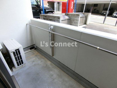 【バルコニー】 | ステラハウス勾当台公園 | 晴れた日には洗濯物も干せます。