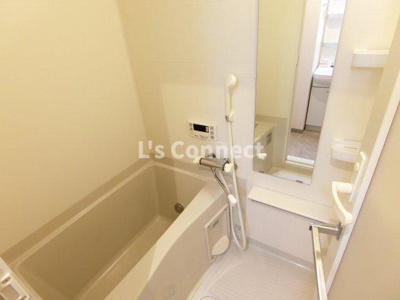 【浴室】 | ステラハウス勾当台公園 | 追焚き機能付きのお風呂。