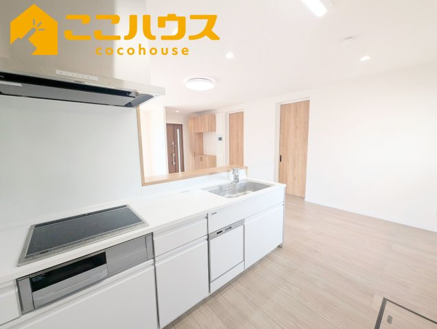 南城市玉城玉城　新築戸建て　全3棟　C号棟のキッチン|家事のしやすいシステムキッチン
