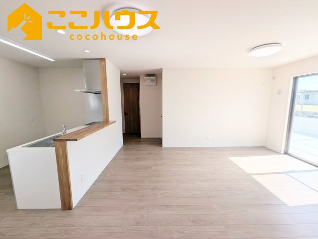 南城市玉城玉城　新築戸建て　全3棟　C号棟の居間・リビング|LDK19帖