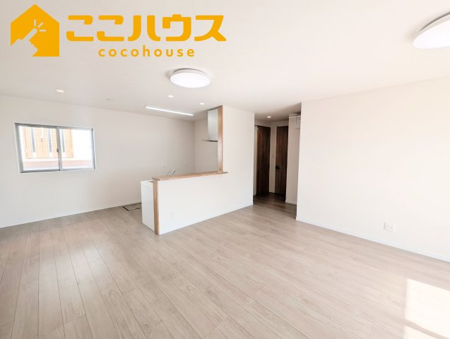 南城市玉城玉城　新築戸建て　全3棟　C号棟の居間・リビング|LDK19帖