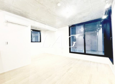 【居間・リビング】 | ｔｒｉａｓ５１３ | 洋室のお部屋です。