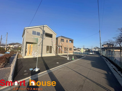 【前面道路含む現地写真】 | 昭島市拝島町第10　新築３棟 | オシャレな外観は、人の目を引くだけではなく自慢したくなりますね！植木を置いたりアレンジは、自由です。自分の好みに仕上げましょう♪