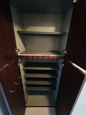 仲介手数料０円！ポートタウンドルフィンの収納