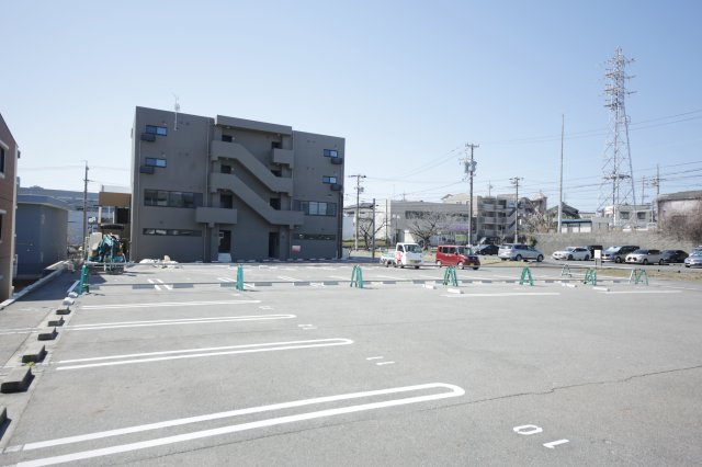 CHUNICHI BLDG.の駐車場