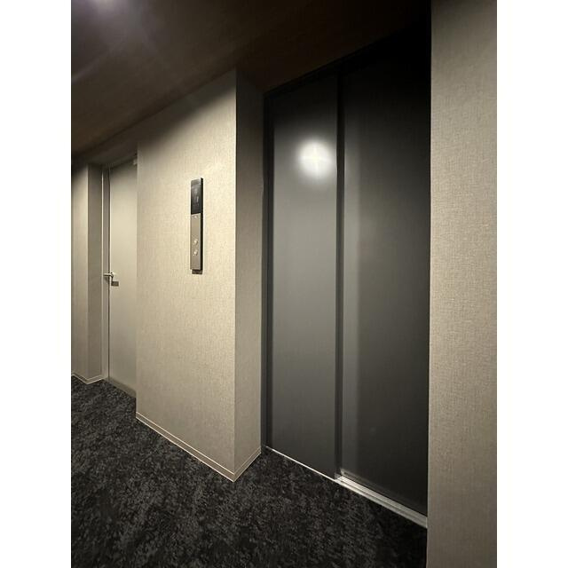 コンフォリア・リヴ両国イーストのロビー|エレベーター 