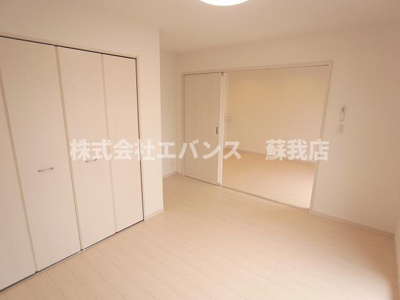 【寝室】 | リブリ・浜野 | 落ち着いて過ごせるお部屋なので、寝室にいかがでしょうか