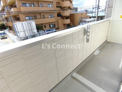 【バルコニー】 | クレール八乙女 | ２階のお部屋で晴れた日には洗濯物もたくさん干せます。