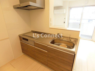 【キッチン】 | クレール八乙女 | ２口ＩＨとラジエントヒーターのシステムキッチン。