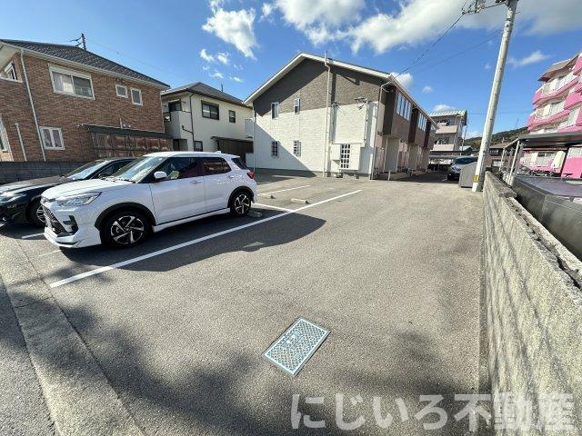 トレランスMの駐車場