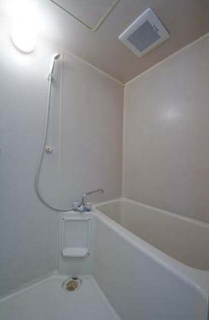 エステージ西調布Bの浴室