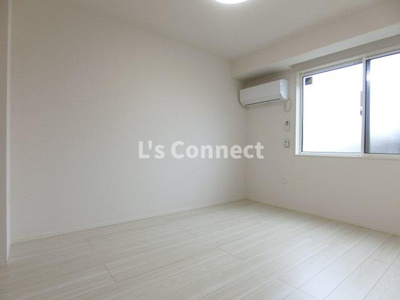 【その他】 | ペアガーデン泉Ｅ | 北側洋室にもエアコン付きです。