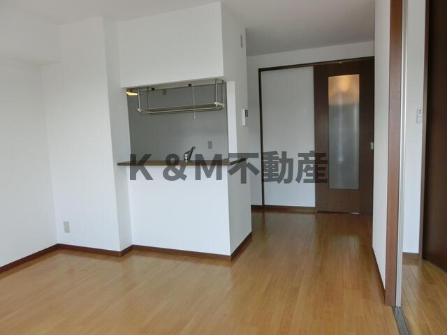 カーサ馬橋Ｃの居間・リビング|使いやすい居間です