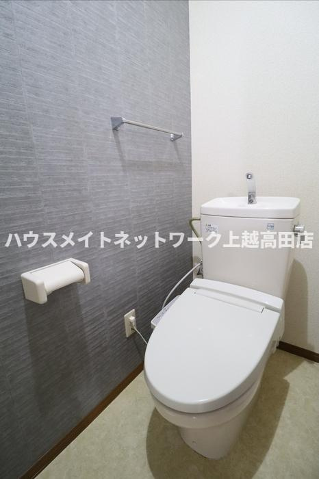 フィルコート新町 参番館のトイレ|温水洗浄暖房便座（参考同型201号室室内写真）
