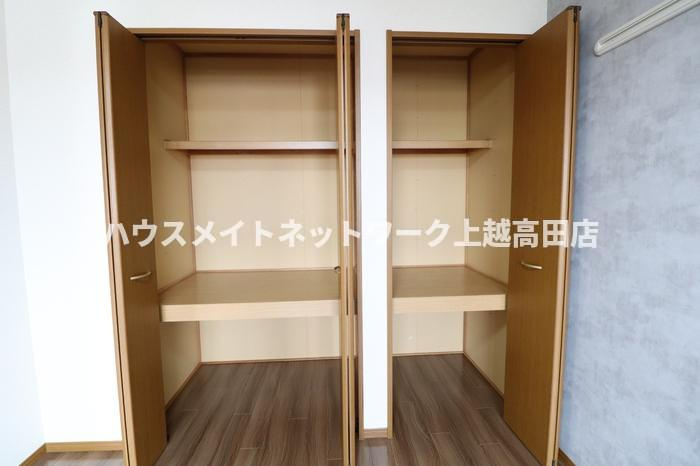 フィルコート新町 参番館の収納|クローゼット（参考同型201号室室内写真）