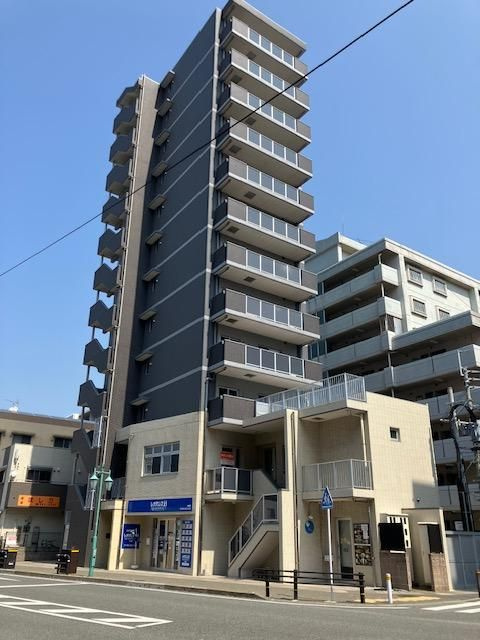 ブレス香椎駅前