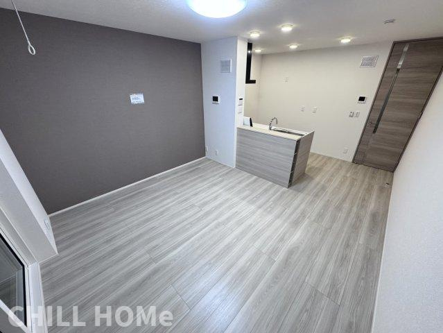 Brezzaの居間・リビング|他社様掲載物件もまとめてご紹介、ご案内可能です(^^)/