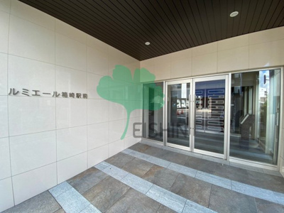 【エントランス】 | ルミエール箱崎駅前