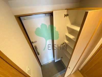 【玄関】 | 第47川崎ビル | 下駄箱もしっかりついてます！