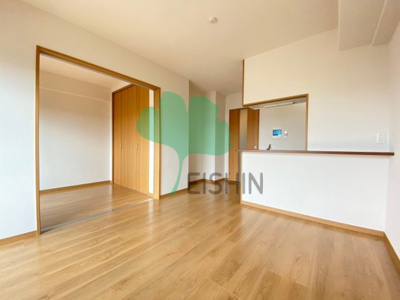 【居間・リビング】 | 第47川崎ビル | アレンジ自由自在の広々空間です！