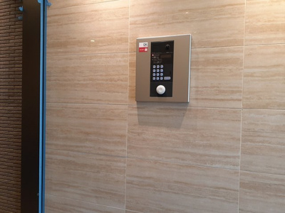 【エントランス】 | パルトネール板付